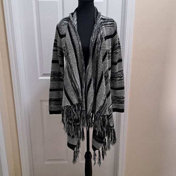 Ricki's Open Cardigan Sweater Women's Size Large Striped Knit Grey Black White - Picture 1 of 10